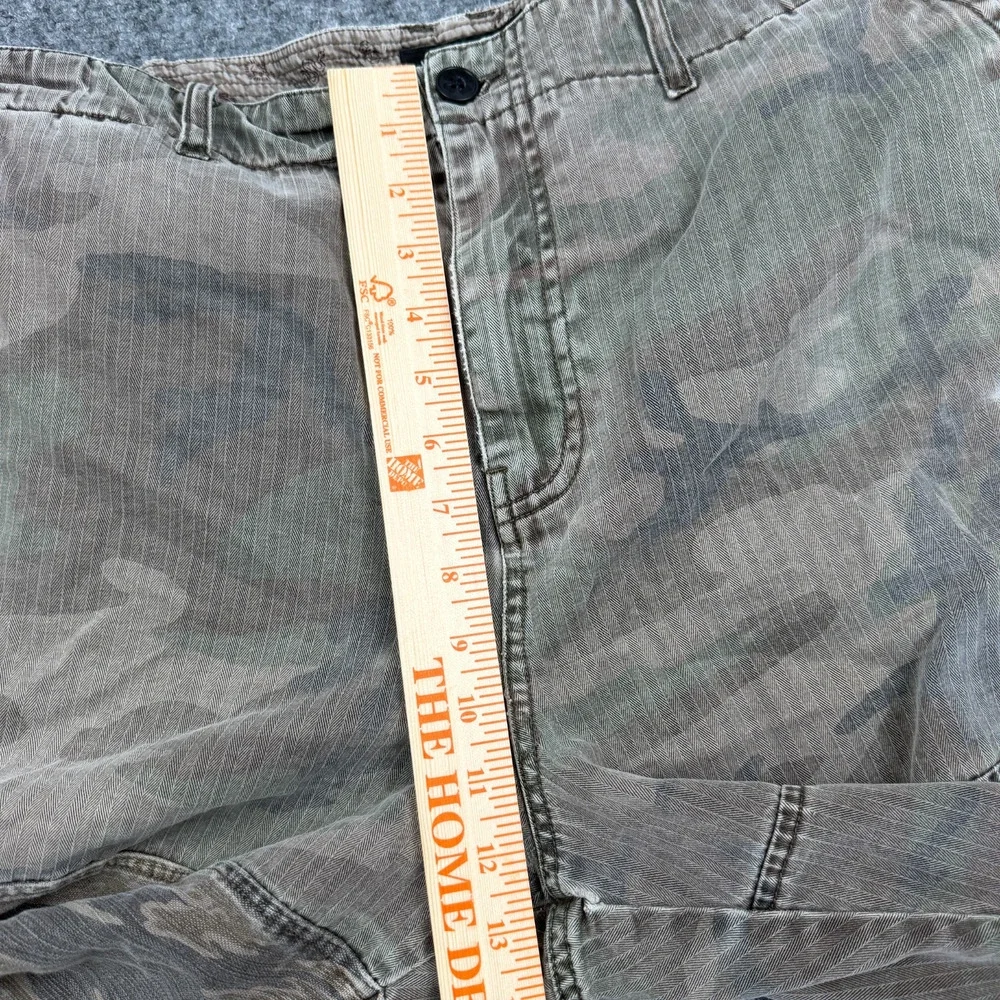 Lucky Brand Mens Camo Cargo Shorts Size 40 Ripstop Military Utility Hunting Y2K